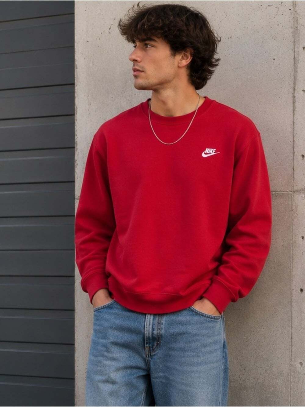 Nike Red Crewneck Sweatshirt Small Logo Minimalist Streetwear L
